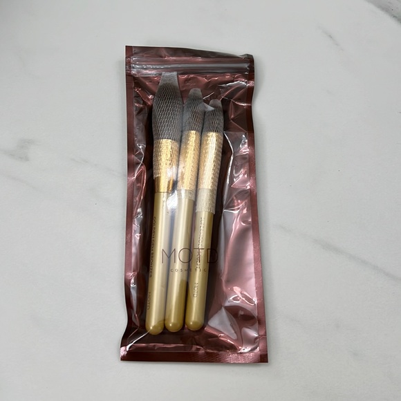 MOTD Gold Goddess Face Makeup Brush Set - Picture 1 of 3